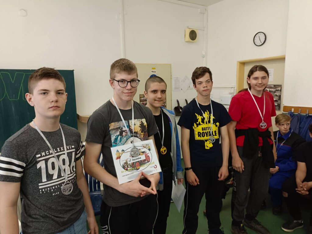 1. a 2. místo v soutěži Kutil