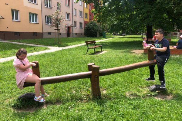 Vycházka na dětské hřiště