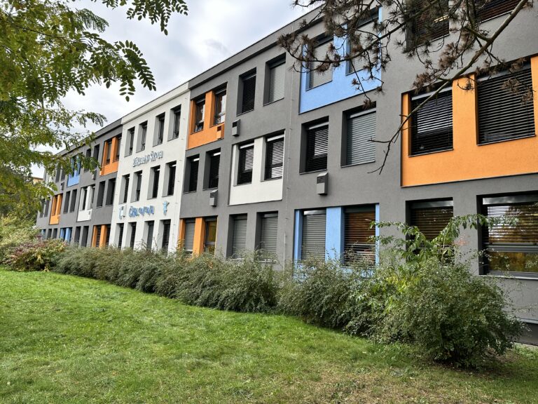 Školní budova po rekonstrukci