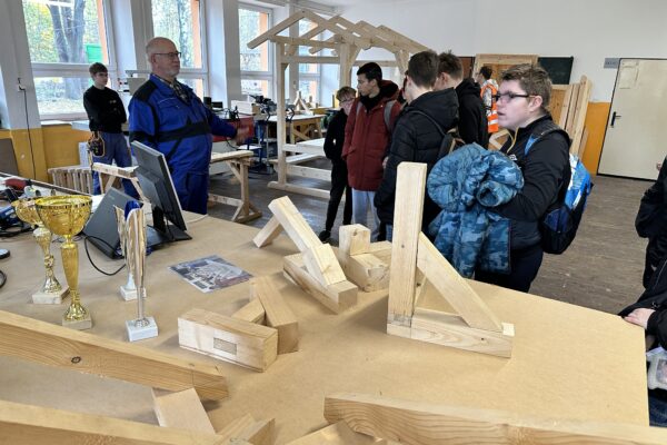 Exkurze: SŠ stavební a dřevozpracující