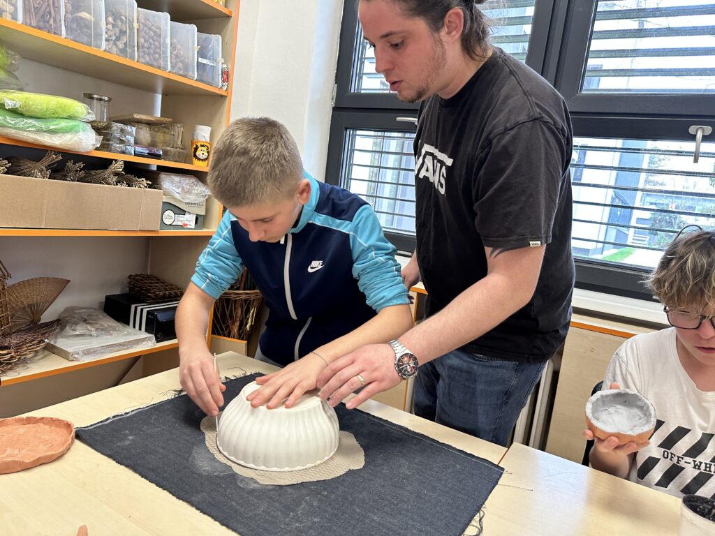 Práce v keramické dílně