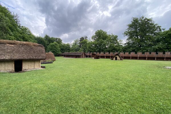 Archeopark a Rybí dům (SC)