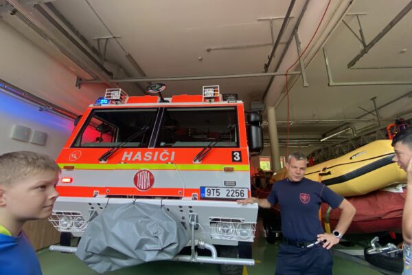 Hasiči s družinkou