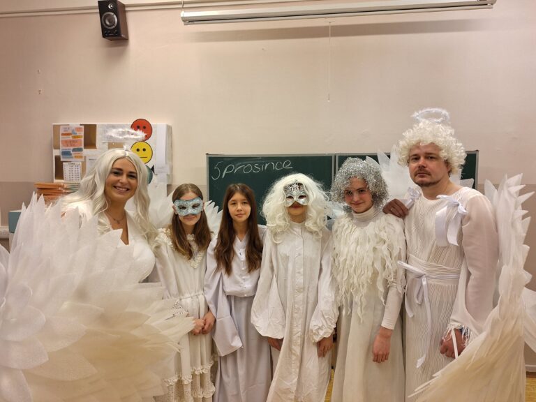 Mikuláš ve škole