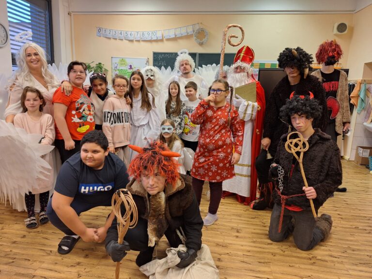 Mikuláš ve škole