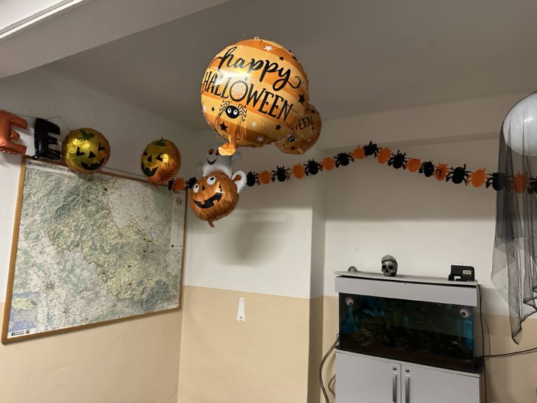 Halloween - výzdoba školy