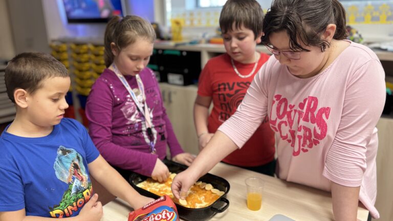 Družina - společné mlsání