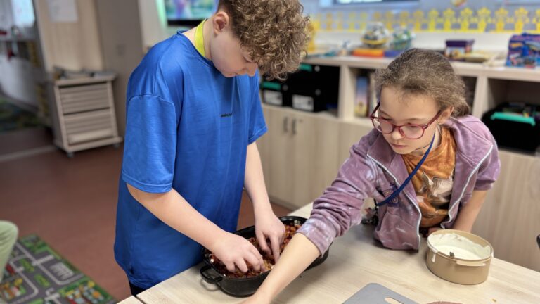 Družina - společné mlsání