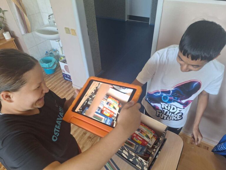 Unboxing výtvarných potřeb - rozvoj digitálních kompetencí